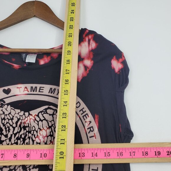 Divided Womens Black Pink Tie Dyed Tiger Crop Top Size 2 Upccyled Bleached Y2K - Picture 8 of 9